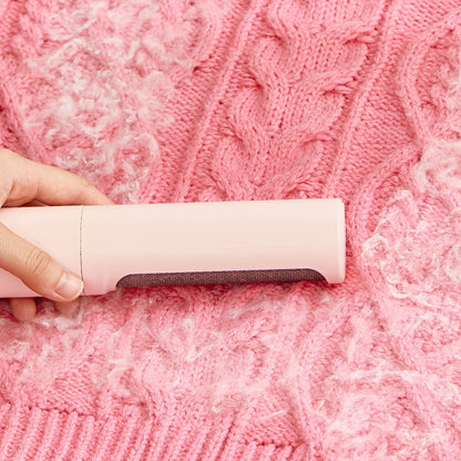 2-in-1 Lint Roller – Quick hair removal from clothes & furniture